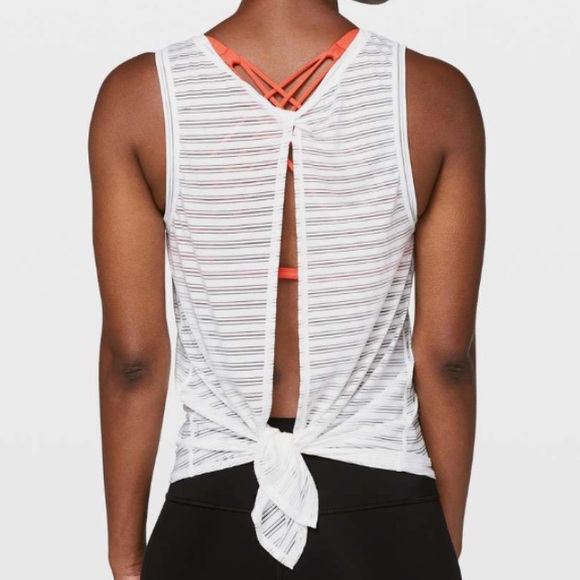 Lululemon Goal Up Tank Top Size 4 - Meet Halfway Twist Tie Open Back White Lycra - Picture 2 of 5